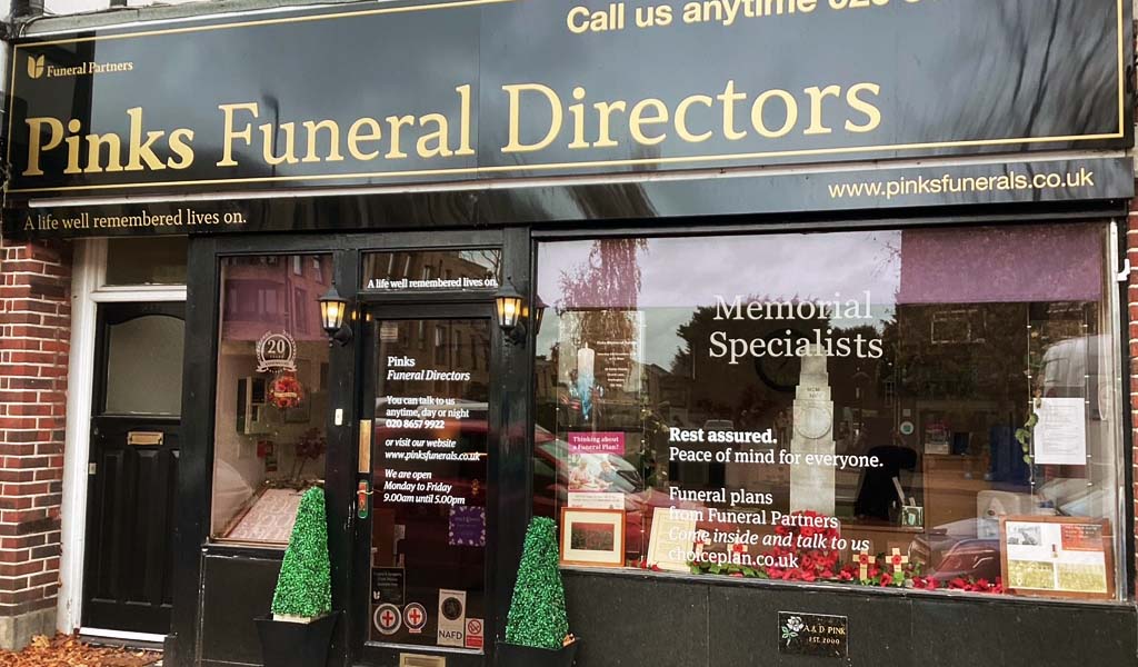 Pinks Funeral Directors Remembrance Window Display.